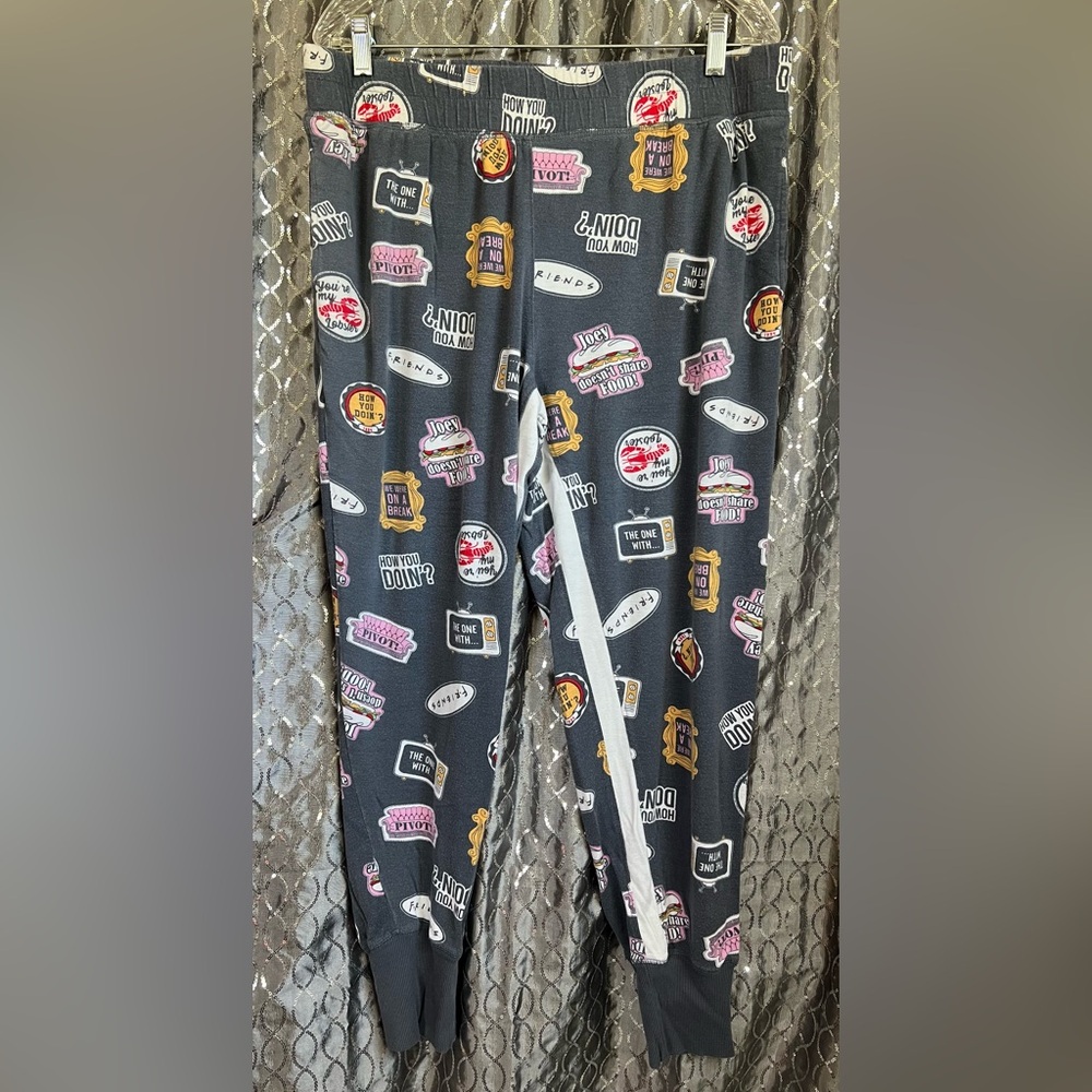 Friends Pajama Joggers Size L